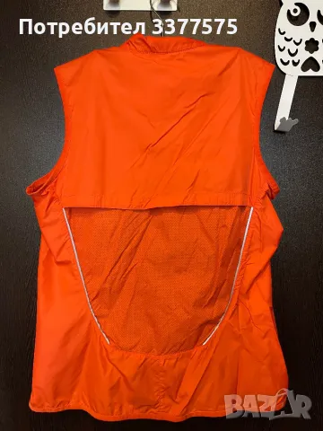 Nike елек ветровка , снимка 2 - Елеци - 48516774