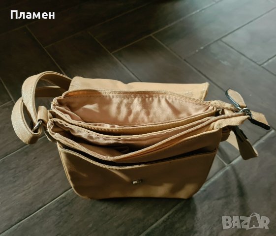 Дамска кожена чанта, снимка 3 - Чанти - 43143587