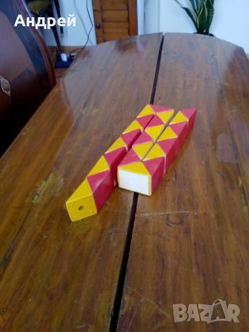 Стара играчка Змията