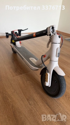 Продавам Xiaomi electric scooter mi 3, снимка 2 - Велосипеди - 53138741