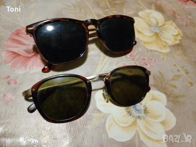 Два чифта слънчеви очила пише на тех saab и jil sander незнам дали са оригинални не съм компетентен 