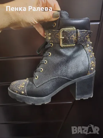 боти guess , снимка 2 - Дамски боти - 47684826