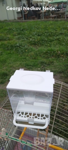 Продавам хранилки за екзотични птици 