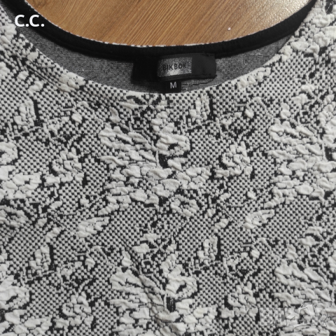 Потници/топове по 5 лв, размер М, снимка 11 - Потници - 36558132