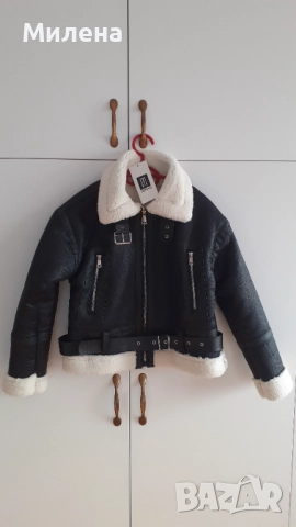 НОВО дамско яке с пухче, размер S