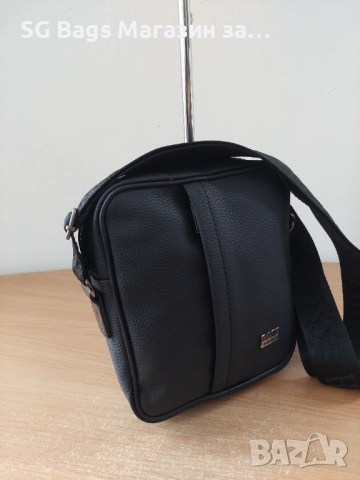 Мъжка чанта през рамо hugo boss,louis vuitton код 14, снимка 6 - Чанти - 51716369