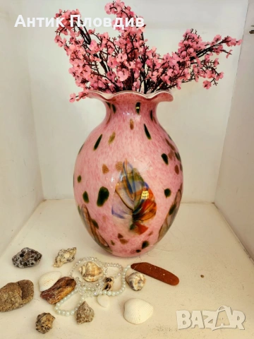 Ръчно изработена стъклена ваза в розово, снимка 4 - Декорация за дома - 53382359