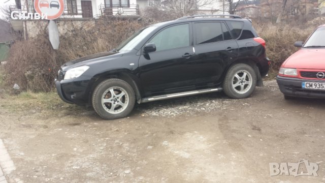 Toyota RAV4 2,0VVT-I Automat, снимка 2 - Автомобили и джипове - 32439875