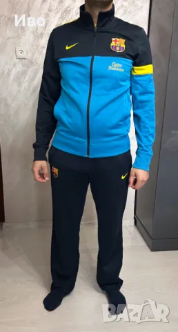 Оригинален анцунг Nike Барселона, снимка 2 - Спортни дрехи, екипи - 49525320