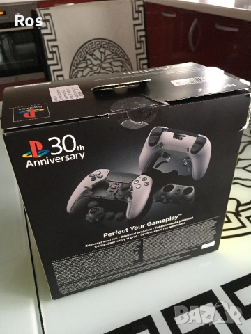 PlayStation 5 DualSense Edge 30th Anniversary Edition Нов, снимка 8 - PlayStation конзоли - 52867874