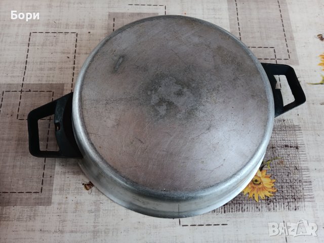 Стара алуминиева тава с дръжки, снимка 4 - Съдове за готвене - 43342144