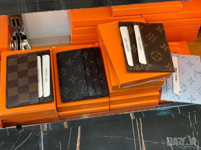 визитници calvin klein louis vuitton gucci chanel christian dior ysl saint laurent , снимка 12 - Портфейли, портмонета - 51005932