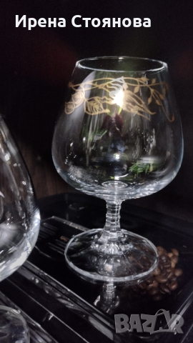 Bohemia Isabelle Cristal. Кристални чаши за коняк. Златни флорални мотиви.
, снимка 2 - Чаши - 44879184