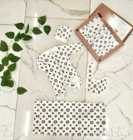 комплекти за новородени louis vuitton fendi christian dior , снимка 9 - Комплекти за бебе - 50574812