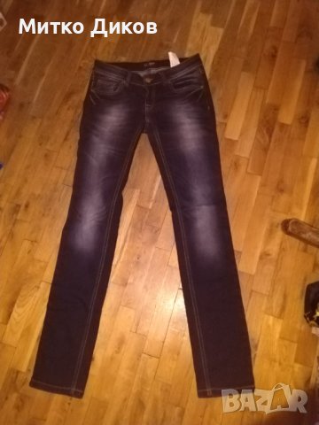 Armani jeans маркови нови №28 ханш-40см и дължина 104см, снимка 2 - Дънки - 43385308