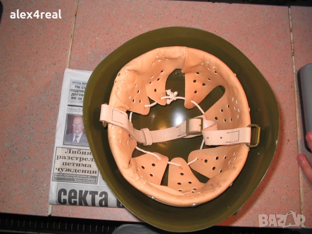 каски от комунистическата БНА тип М72 - 25 лв, снимка 3 - Антикварни и старинни предмети - 51338572