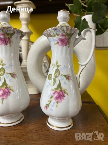 CHODZIEZ  Полски канички с нежни рози и пръски позлата Вместимост-180 мл на око Височина-17.5 см, снимка 6 - Други - 52150334