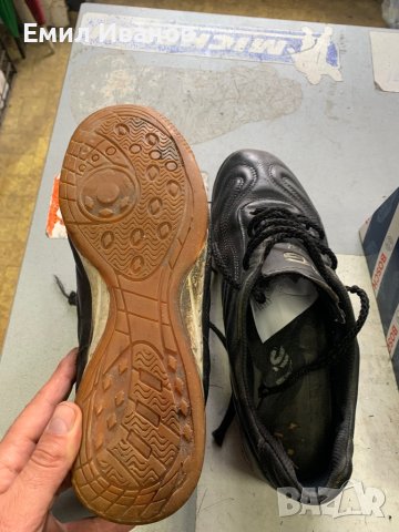 маратонки за зала, снимка 3 - Спортни обувки - 43485364