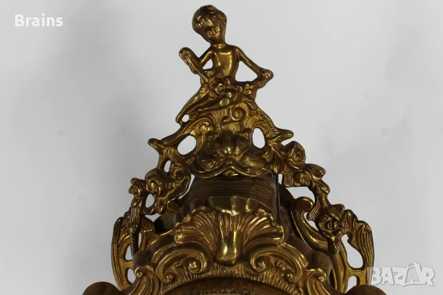 Немски Каминен Механичен Часовник Месингов С Орнаменти, снимка 4 - Антикварни и старинни предмети - 51394258