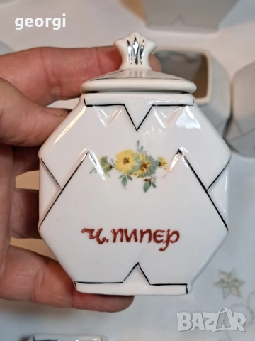 български порцеланови буркани за подправки за допълване 11/6, снимка 11 - Сервизи - 51881096