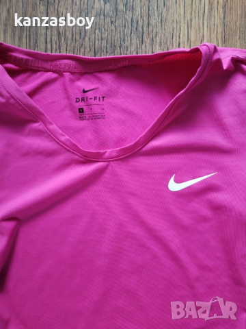 Nike Pro - страхотна дамска тениска р-р S, снимка 2 - Тениски - 51910771