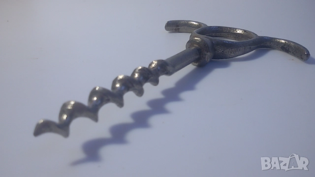 Лот стари отварачки за бутилки и тирбушони, снимка 2 - Антикварни и старинни предмети - 51689671