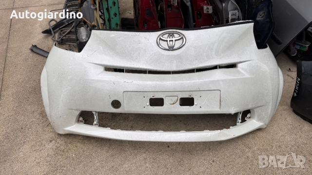 Предна Броня за Toyota Prius 2011