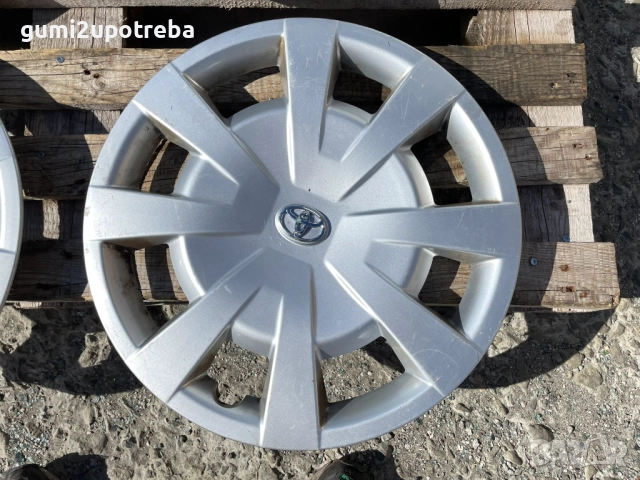 16 цола Тасове Toyota Avensis Corolla 42602-05120 Оригинални, снимка 2 - Аксесоари и консумативи - 51869169