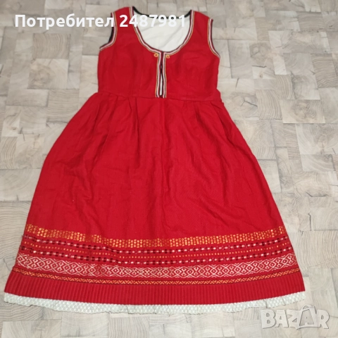 Продавам стар ансамблов сукман, снимка 4 - Колекции - 52307714