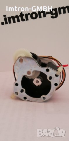 Стъпков мотор stepper motor PM42M-048, снимка 3 - Друга електроника - 35134913