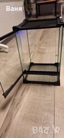 Нов терариум с размери 20х20х30, снимка 3 - Терариуми и оборудване - 53056108