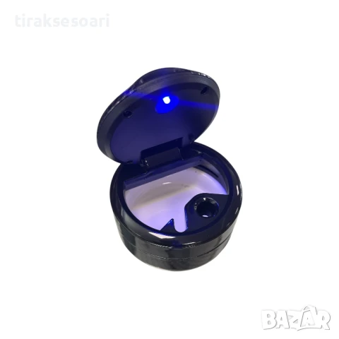 Луксозен пепелник VW с LED светлина – карбон гланц дизайн за автомобил, снимка 2 - Аксесоари и консумативи - 51033156