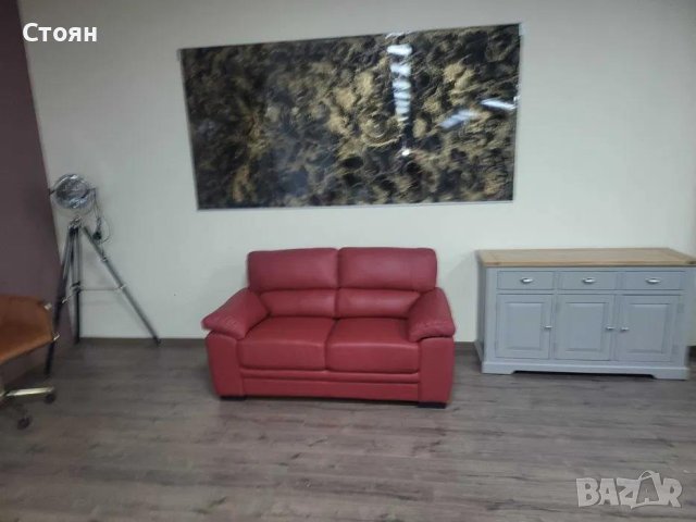 Червен кожен диван двойка, снимка 6 - Дивани и мека мебел - 43286254