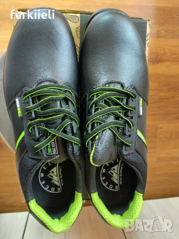 нови работни обувки с метално бомбе 43 номер , снимка 5 - Други - 52219283