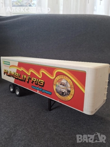 Голямо пластмасово ремарке New Bright 1986 VTG Rumblin' Rig Kenworth T600A, снимка 2 - Колекции - 52230783