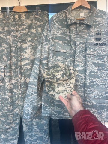 Продавам камуфлажна американска военна униформа 