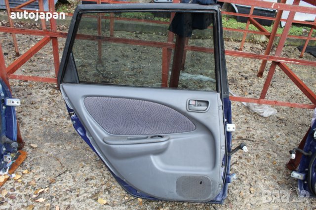 Задна лява врата Тойота авенсис т22 комби Toyota avensis t22 kombi, снимка 2 - Части - 43641538