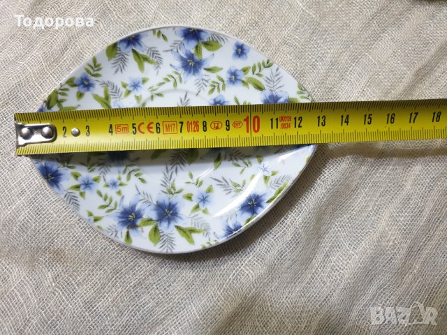 Порцеланови подложни чинийки-Yamasen gold collection fine porcelain japan 24ct gold plated, снимка 2 - Чинии - 43793160