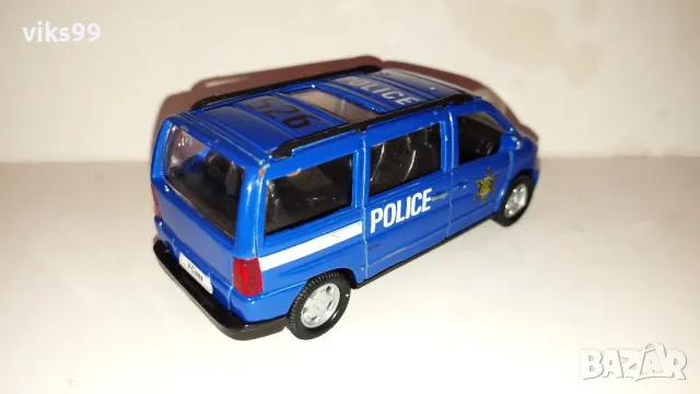 Welly Mercedes-Benz V-Class POLICE - Мащаб 1:34-39, снимка 4 - Колекции - 48715901