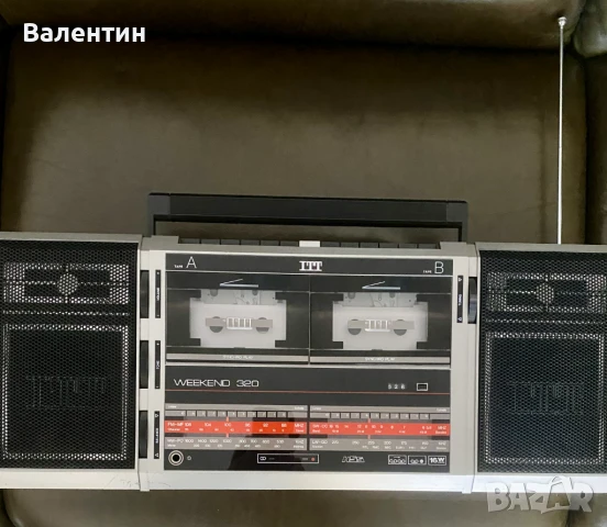 Радио касетофон ITT Weekend 320 винтидж като нов, снимка 2 - Радиокасетофони, транзистори - 51342973