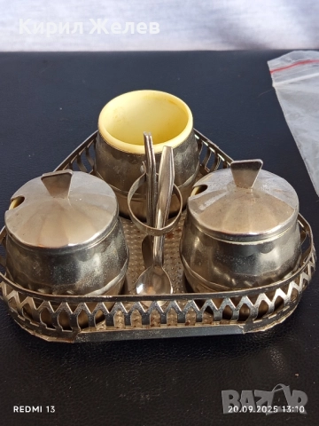 Винтидж Руски комплект за подправки метален рядък за КОЛЕКЦИЯ 51063