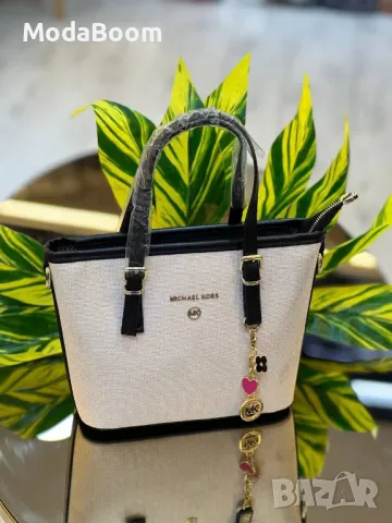 Michael Kors дамски чанти различни цветове , снимка 7 - Чанти - 48241568