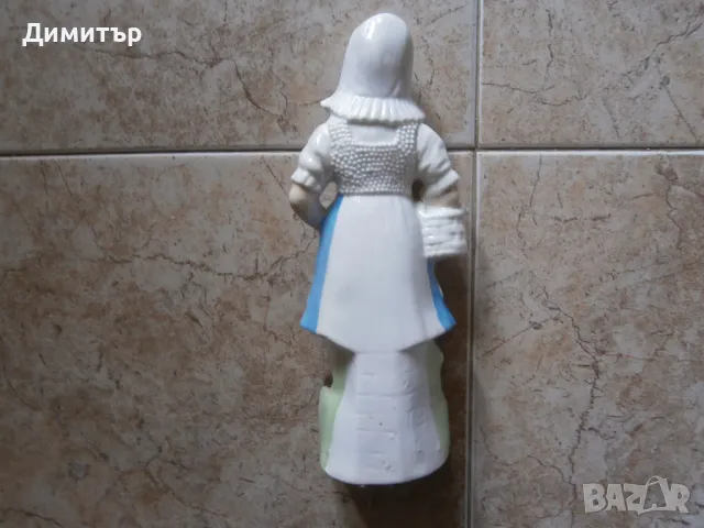 Порцеланова фигура 24см., снимка 2 - Декорация за дома - 47566077