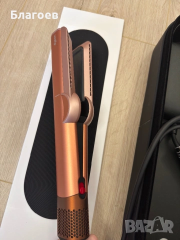 Нова с гаранция Преса за коса Dyson HT01 Airstrait™, Amber silk / Pink champagne, снимка 13 - Преси за коса - 53219591