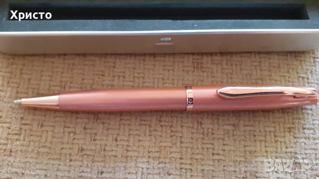 химикалка Пеликан розова в метална кутия, Peliкan Rose Pink, красива и елегантна, оригинална