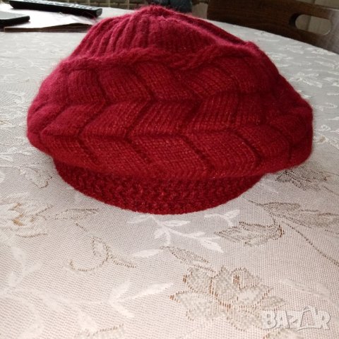 Дамска шапка , снимка 5 - Шапки - 43379461