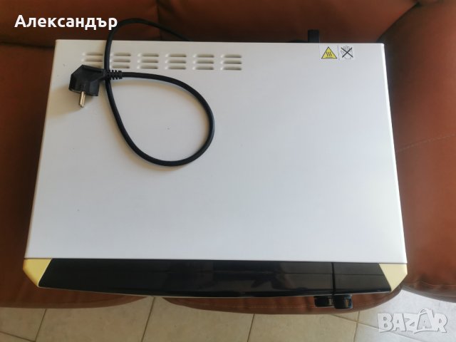 Микровълнова фурна Electrolux EMS21400W - 21 литра, снимка 9 - Микровълнови - 43558838