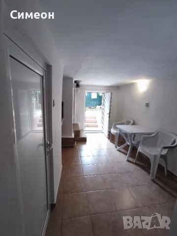 Давам две двойни стаи за персонал в Приморско, снимка 5 - Стаи под наем - 50440993