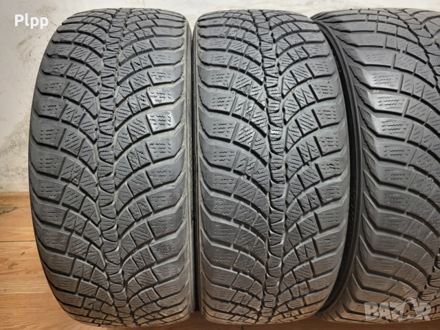 225/45/18 и 255/40/18 Kumho / пакет зимни гуми , снимка 2 - Гуми и джанти - 52176780