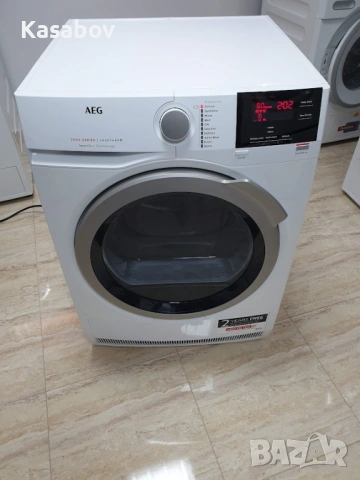 AEG Lavatherm Сушилня с Термопомпа 12м Гаранция, снимка 4 - Сушилни - 53449264